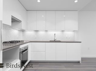 8181 Chester St #305, Vancouver, BC