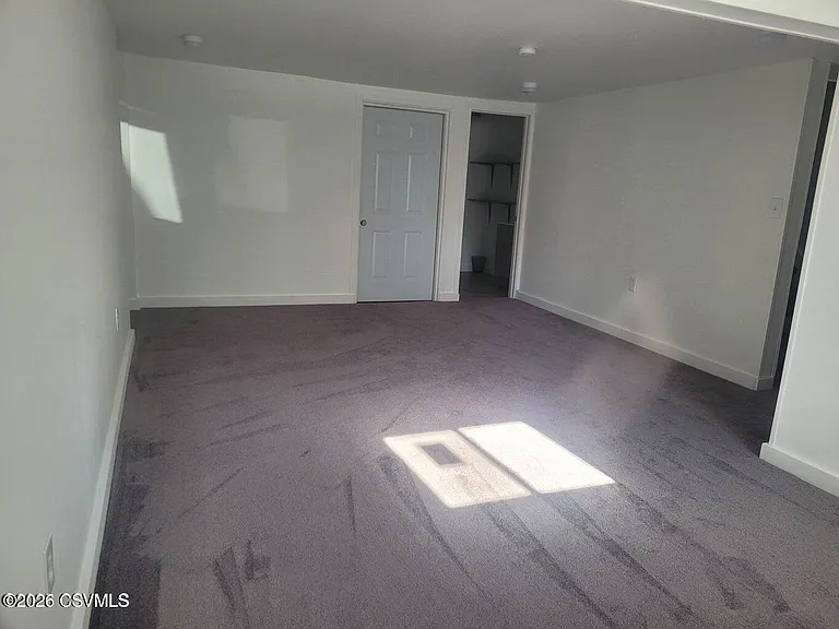 348 Arch 1st Fl Front St — Photo 11
