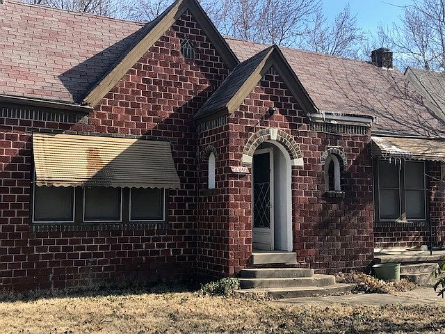 1st image of 1401 S Florence Pl #1401