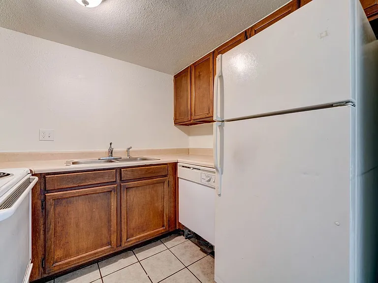 2696 N 43rd Ave #33C — Photo 11