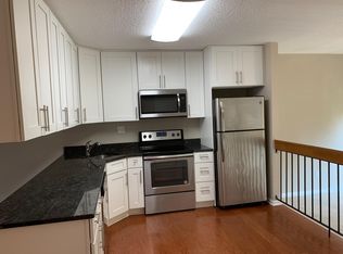 213 Carriage Ct, Chesterbrook, PA 19087
