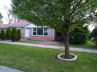 8100 Nottingham Ave, Burbank, IL 60459