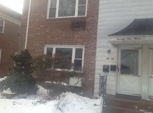 7512 197th St, Fresh Meadows, NY 11366