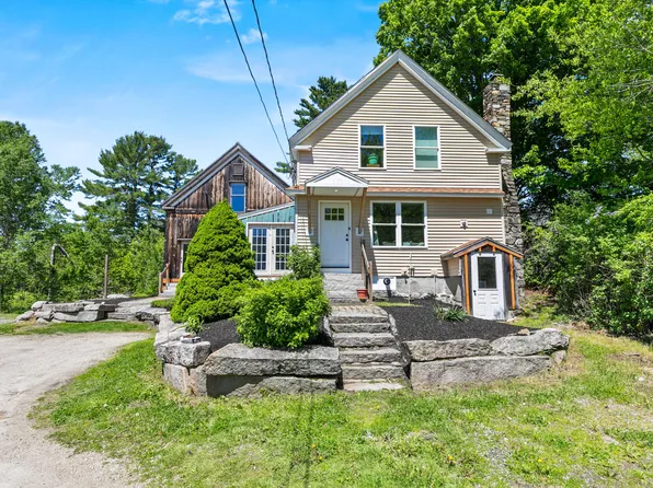 123 Lewiston Road, Gray, ME 04039