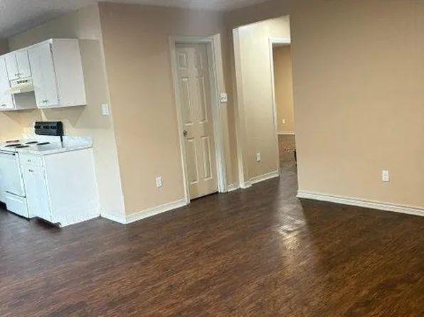 1812 Meadowgreen Dr #A, Kilgore, TX 75662