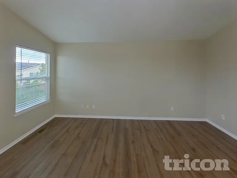 7048 Sungold Dr — Photo 6