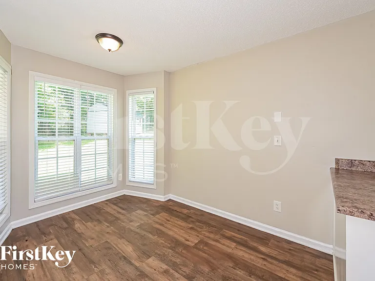 797 Gable Ct — Photo 5