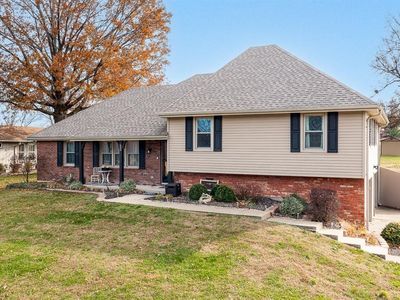 403 Frederick Dr, Gower, MO, 64454