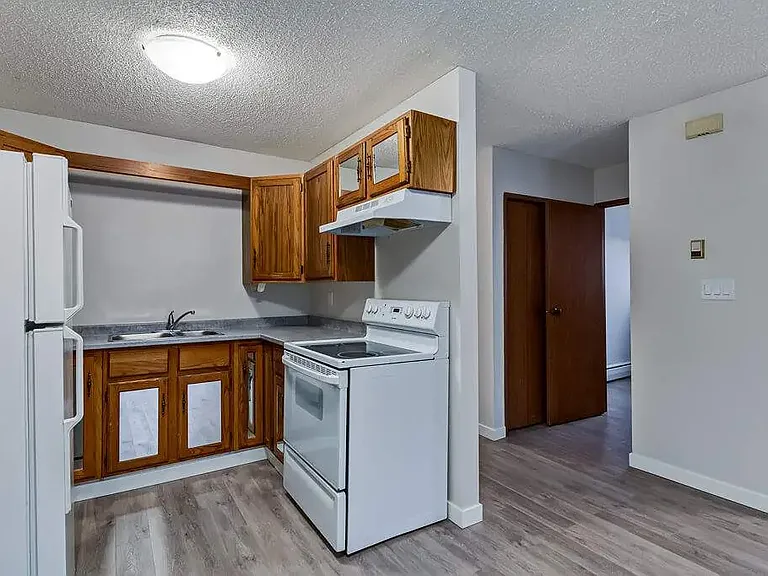 1235 Grace St #6 — Photo 6