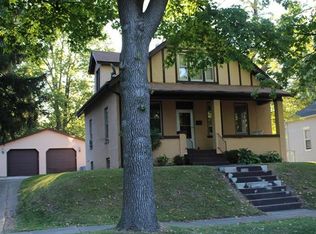 1317 Laurel St, Highland, IL