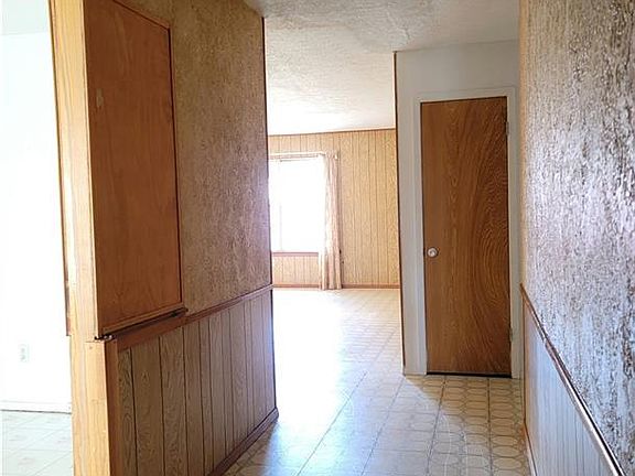 3rd image of 4914 N 15th St