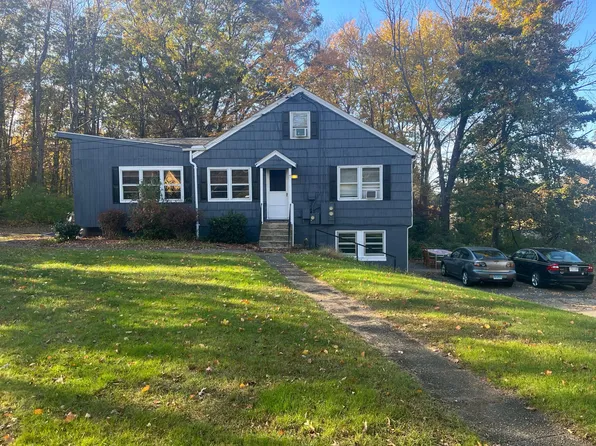 1 Minnesota Rd #3, Storrs Mansfield, CT 06268