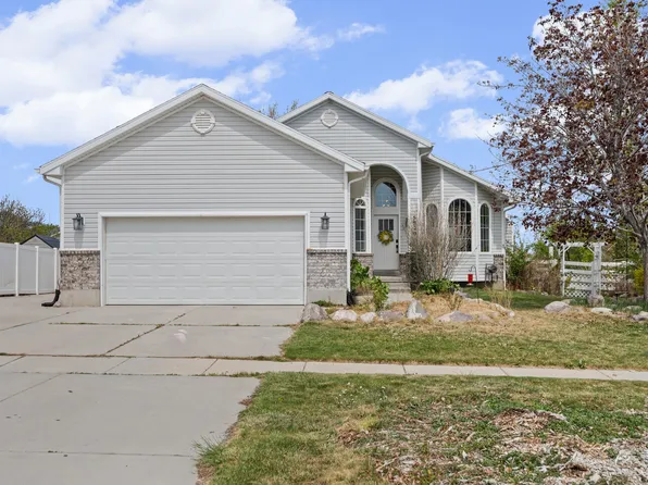 5820 W Premier Ln, Herriman, UT 84096