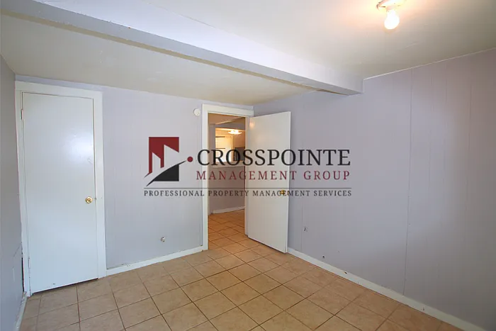 1523 W 2nd St — Photo 9