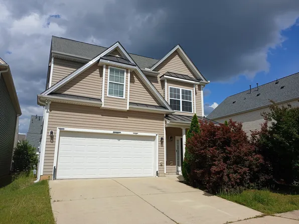 117 Station Dr, Morrisville, NC 27560