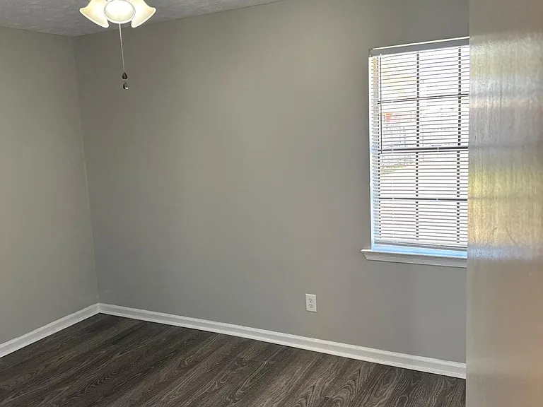 849 E Gardendale Dr — Photo 14