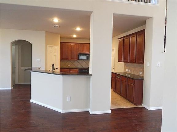 5th image of 15170 Regal Oak Ln