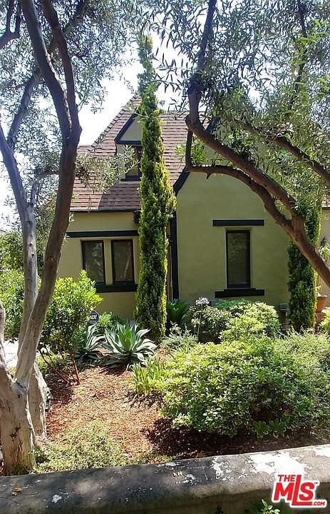 1st image of 1148 Poinsettia Dr