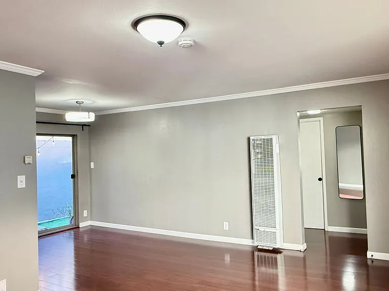 330 Vernon St #111 — Photo 4