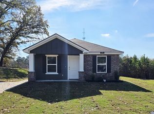 276 Omaha St, Gladewater, TX 75647