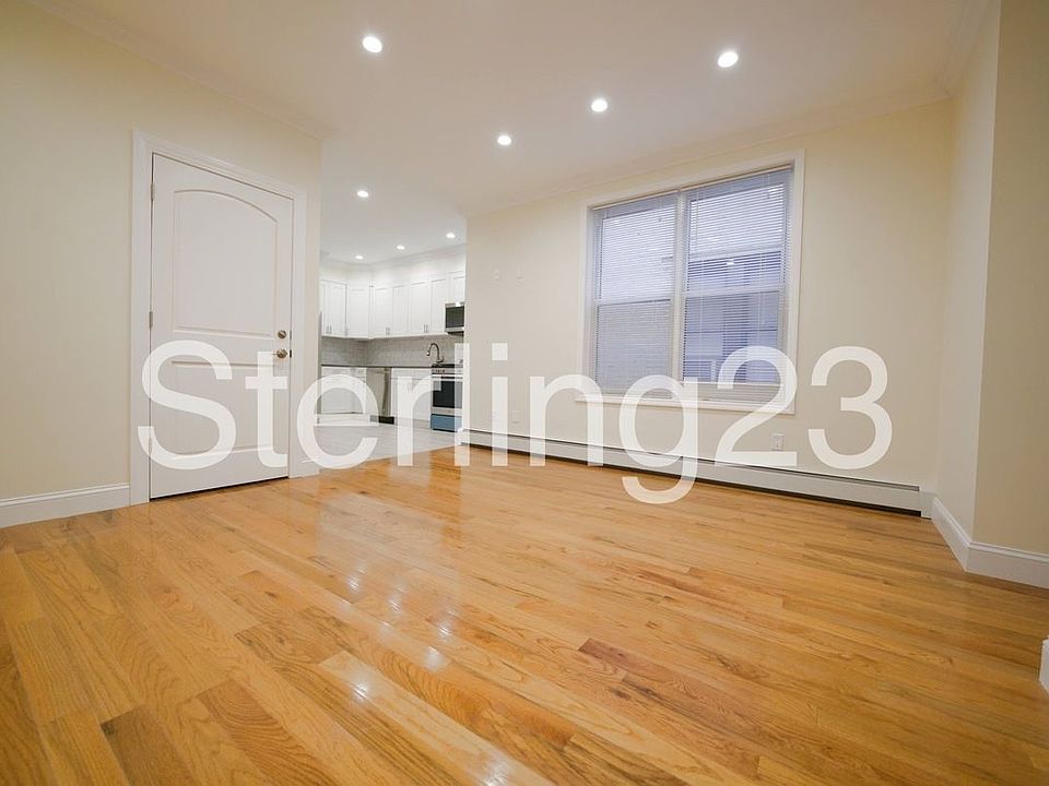 1st image of 3014 34th St APT 3