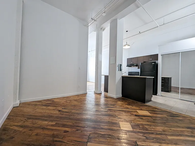 35 Water St S #314 — Photo 2