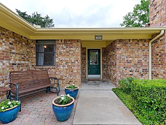 4th image of 306 Jamie Way