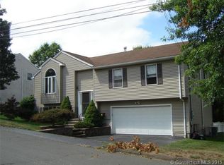 30 Pompano Ave, Branford, CT 06405