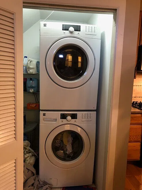 1 bed, 225 sqft, $2,500 — Photo 4