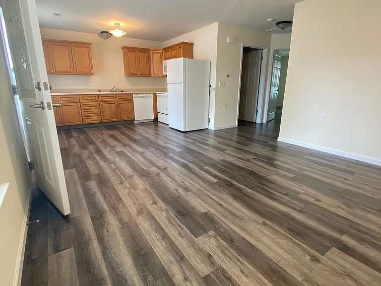 Applewood Apartments — Photo 7