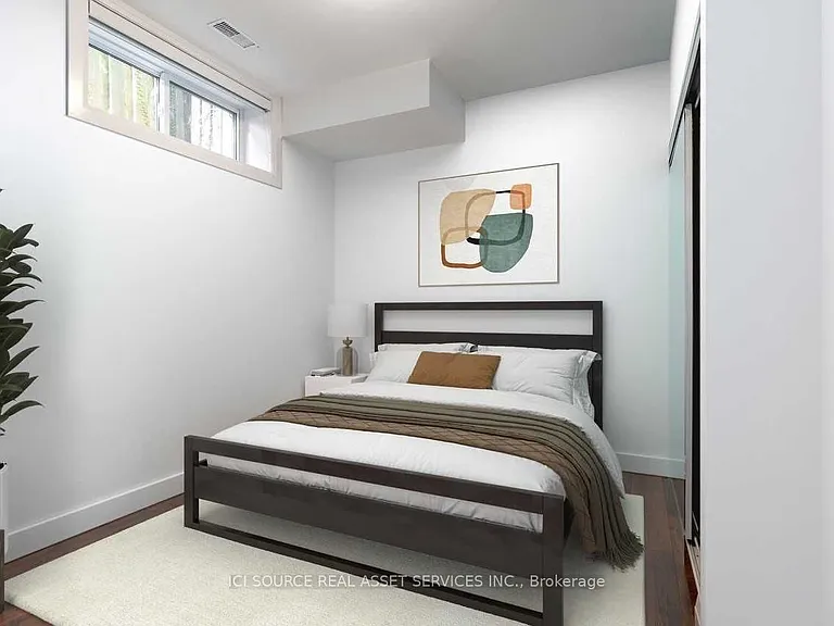 19 Ivy Lea Cres — Photo 11
