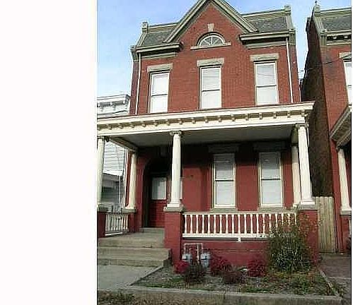 2nd image of 804 W Clay St