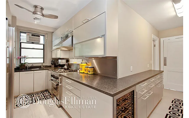 Sold by Douglas Elliman | media 8