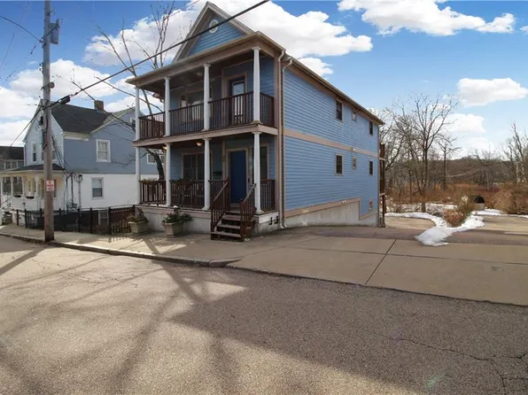 71 Pierce St, Westerly, RI 02891