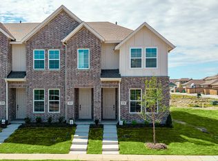 5220 Springlake Pkwy, Haltom City, TX 76117