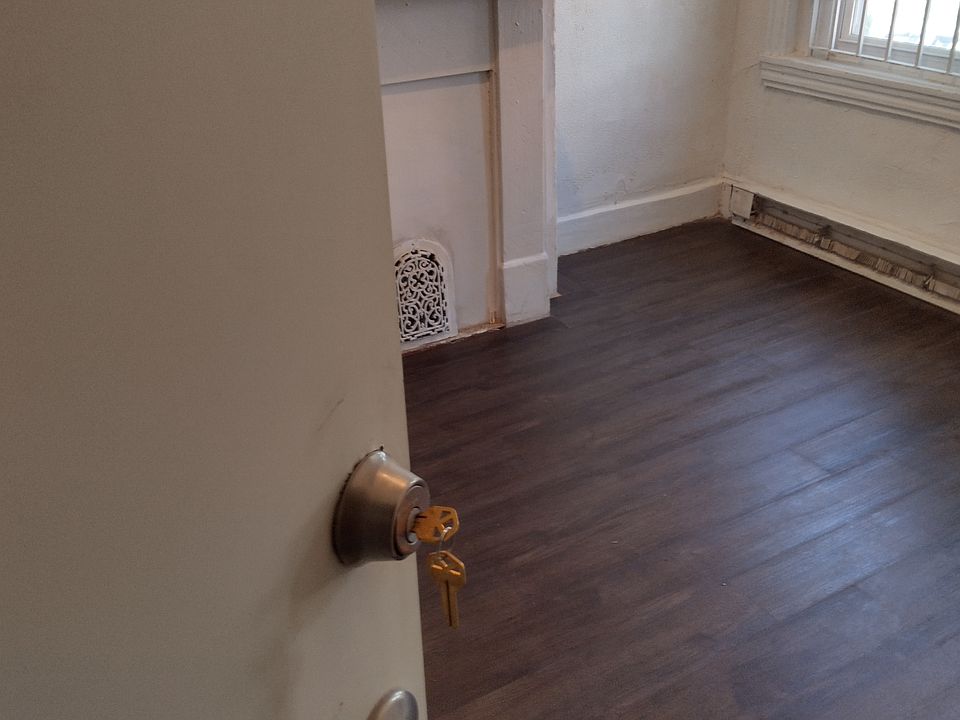 1st image of 3109 N Carlisle St #1