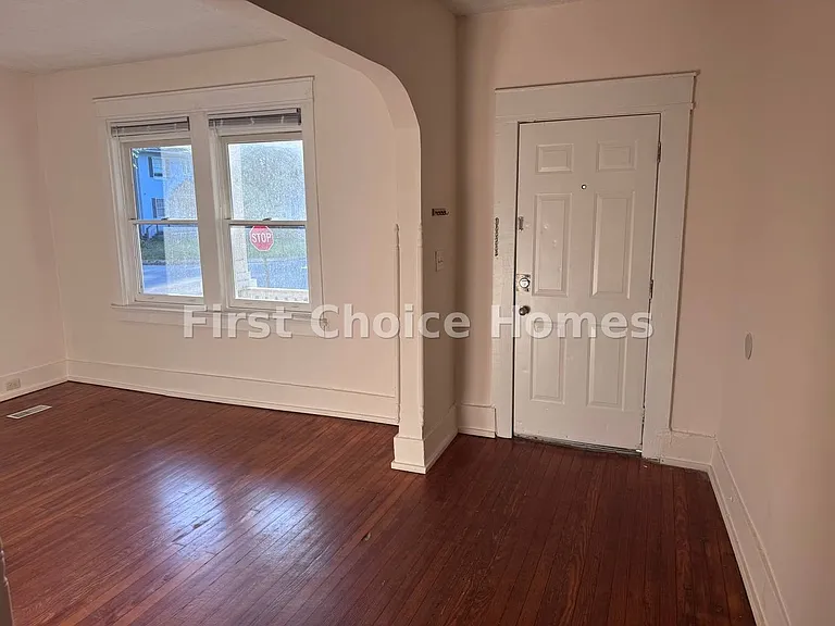 2601 2nd Ave #1 — Photo 6