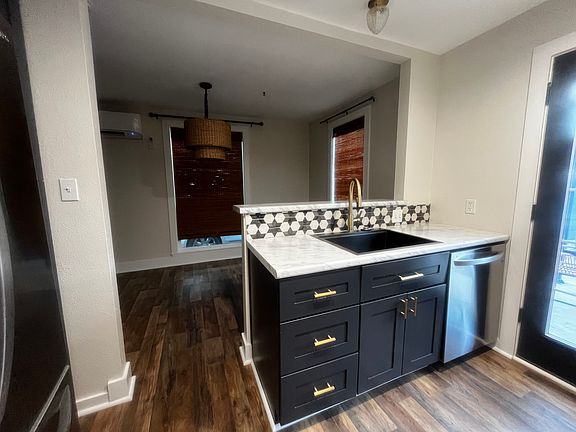 5th image of 1213 S 37th St