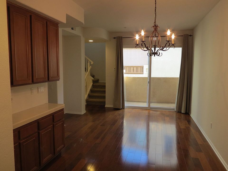 1st image of 641 Hatfield Dr
