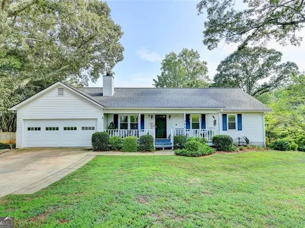 4450 Strickland Rd, Flowery Branch, GA 30542