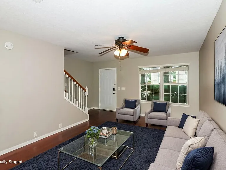 19119 Royal Isle Dr — Photo 5