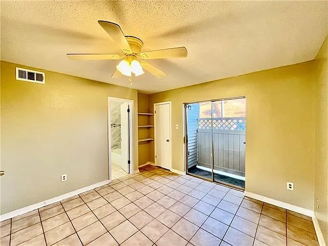 2330 Edenborn Ave #116 — Photo 12