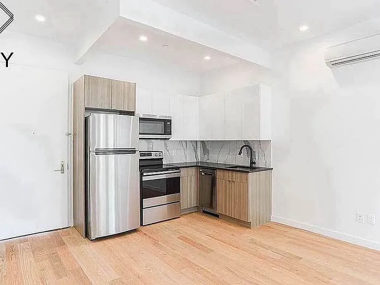 350 Rutland Rd #4B — Photo 1