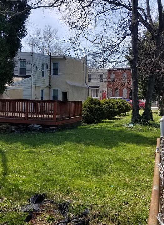 2nd image of 1121 Upland St