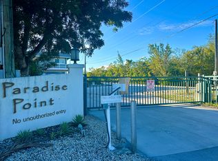 22 Mangrove Ln, Key Largo, FL 33037