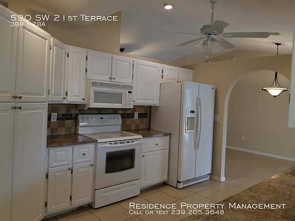 5th image of 520 SW 21st Ter