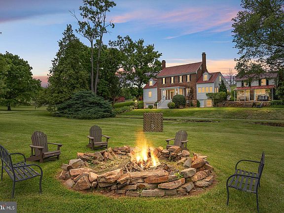 3rd image of 1830 Thrift Rd