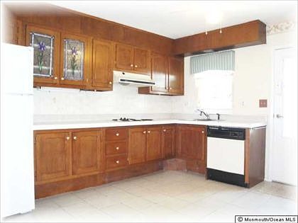 2nd image of 267A Kingston Ct