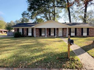 282 Belaire Dr, Pearl, MS 39208