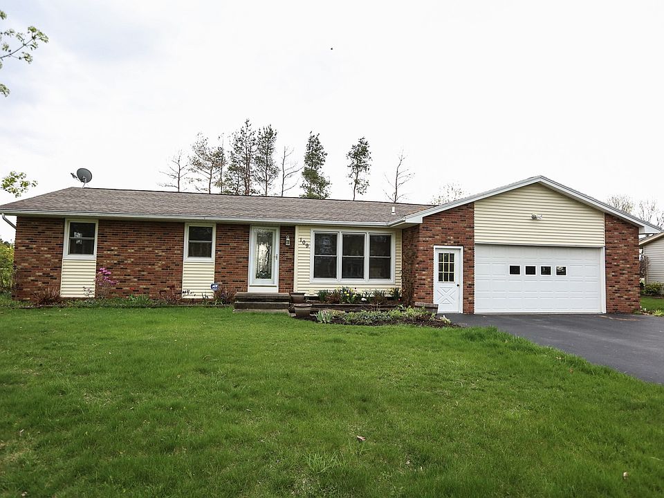 1st image of 109 Heather Ln